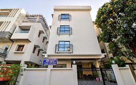 Itsy Hotels Shri Guru Service Apartment
